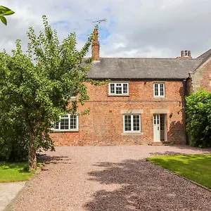 Apartment Well House Farm Flat 1, Chester